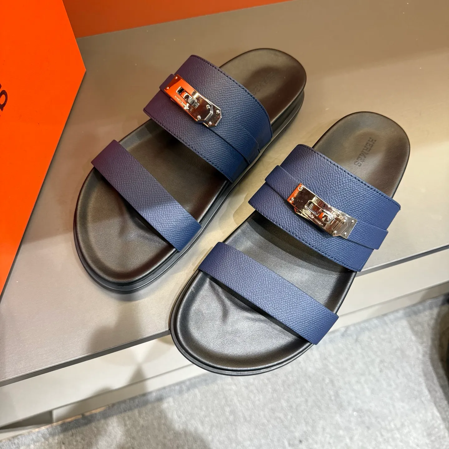 Men's shoes 💰300, size 38-45, the new 2014 summer Hermes shoes are the same as the original ones, handmade by masters! ❥High-end customization, exclusive products, the highest version in the industry⚠❥Using: Hermers upper: (pursuing top walking comfort) ✨Top quality on sale━━━━Hermes━━━━━